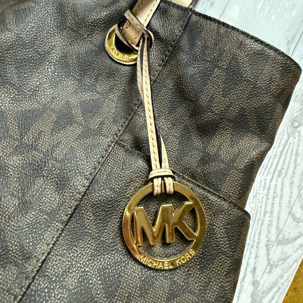 Michael Kors Brown Logo Tote with Tan Straps and Gold Charm FLAWED - Picture 2 of 11